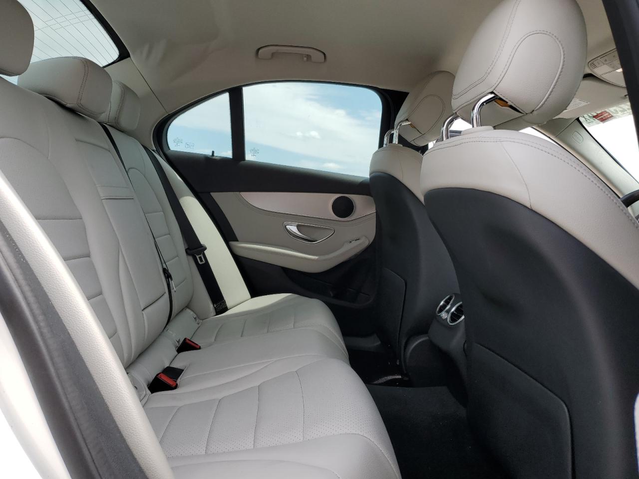 55SWF4JB8GU118145 2016 Mercedes-Benz C 300