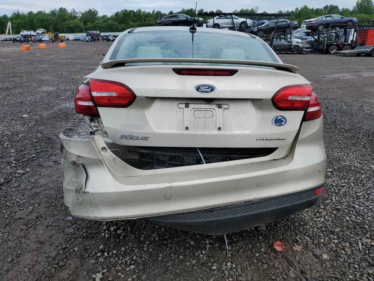 1FADP3J23JL281148 2018 Ford Focus Titanium