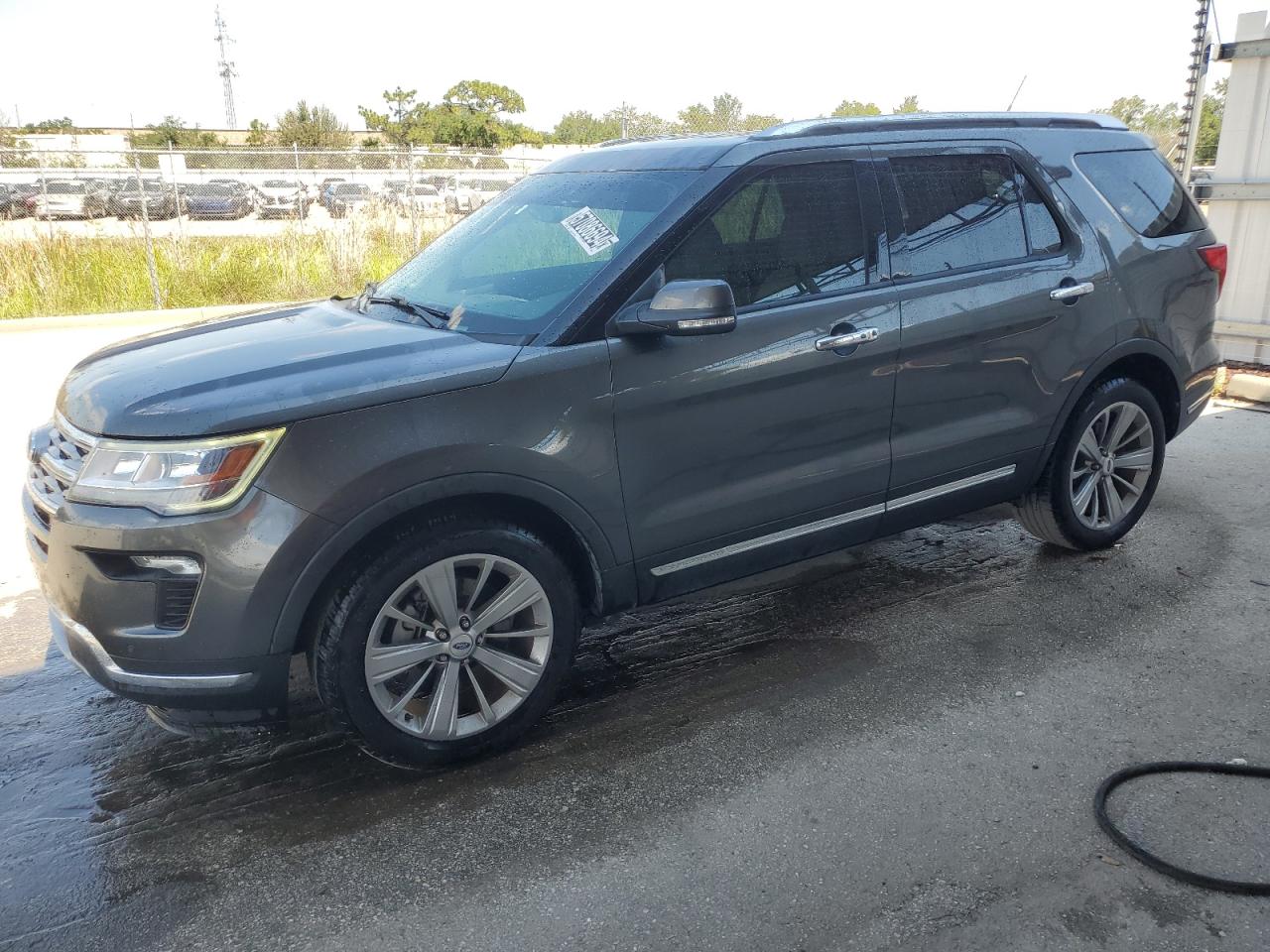 2018 Ford Explorer Limited vin: 1FM5K7FH6JGC16865