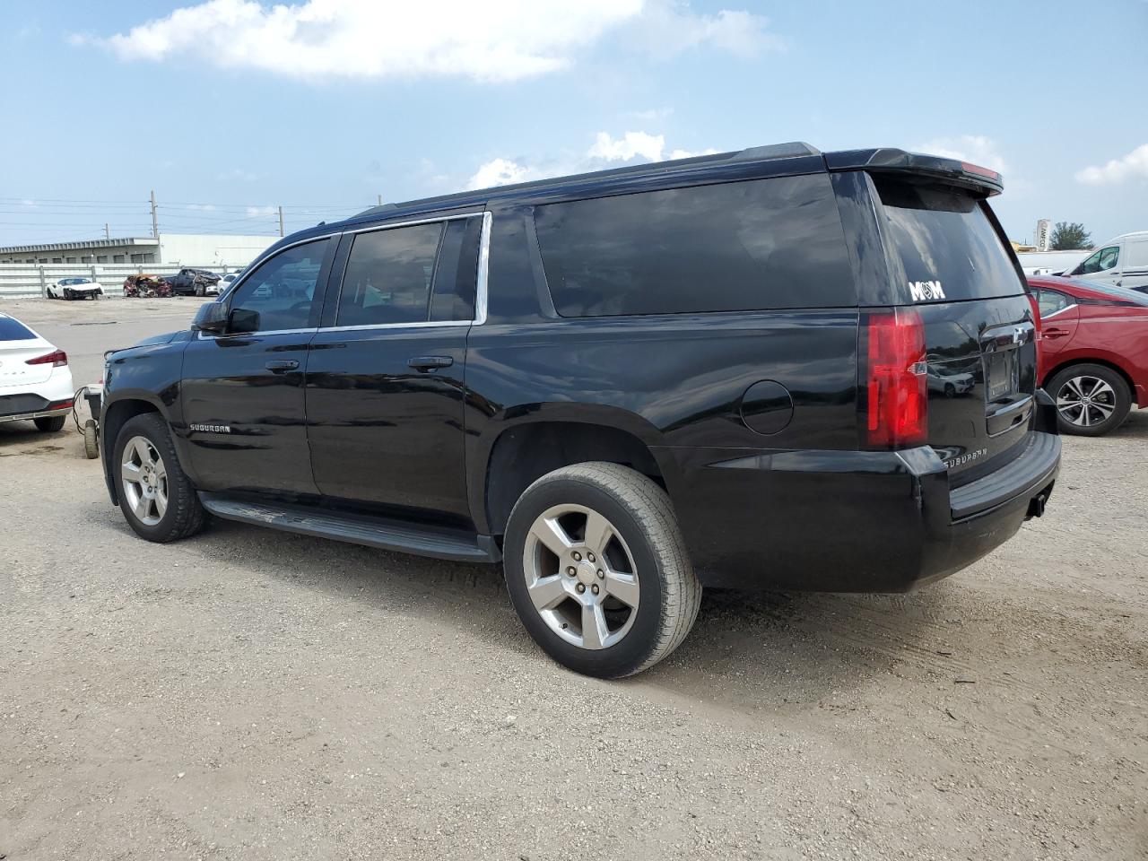 2017 Chevrolet Suburban C1500 Ls vin: 1GNSCGKC8HR331780