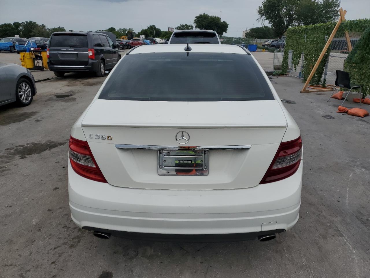 WDDGF56X59R069327 2009 Mercedes-Benz C 350