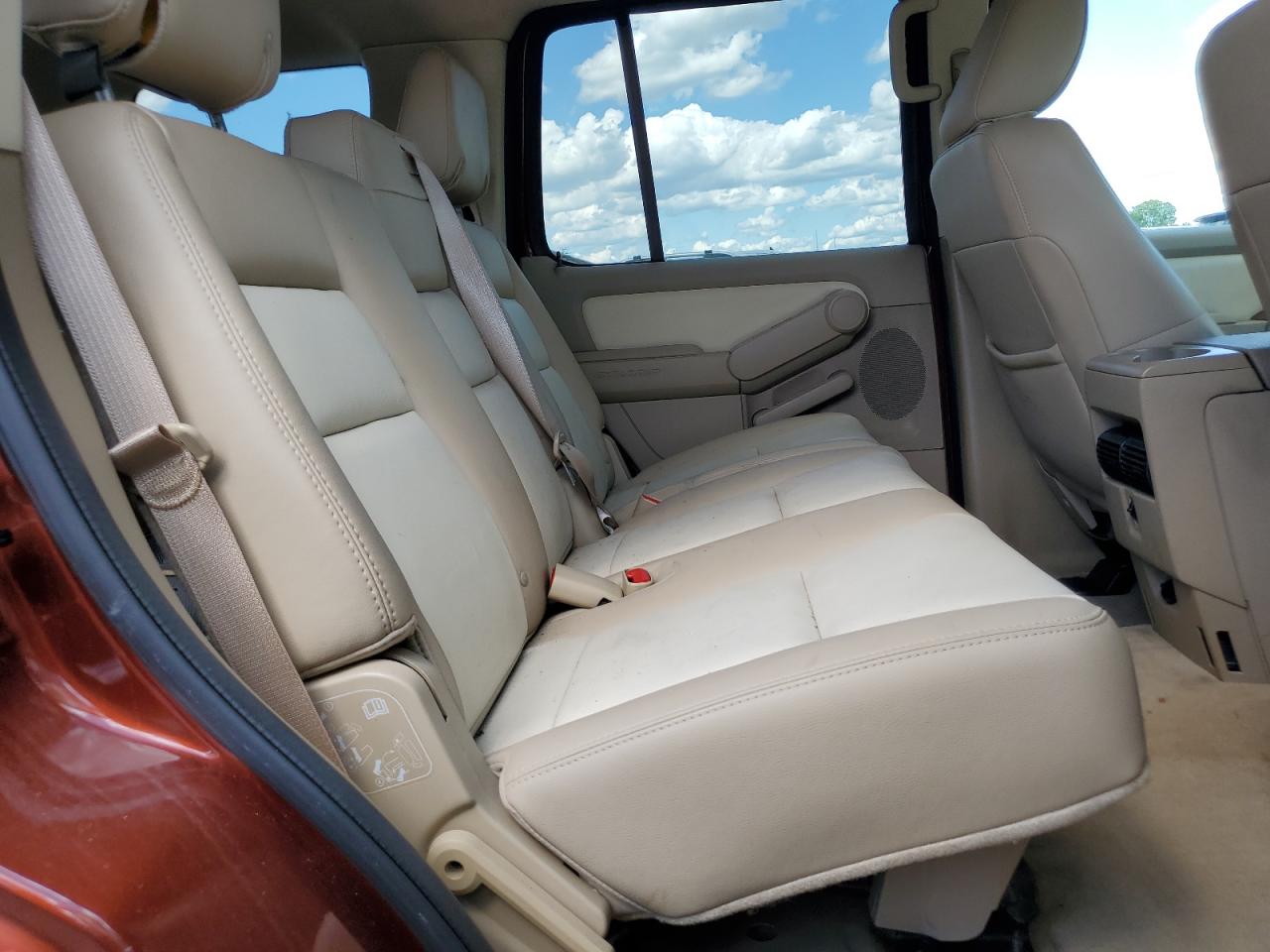 1FMEU7EE7AUA89918 2010 Ford Explorer Eddie Bauer