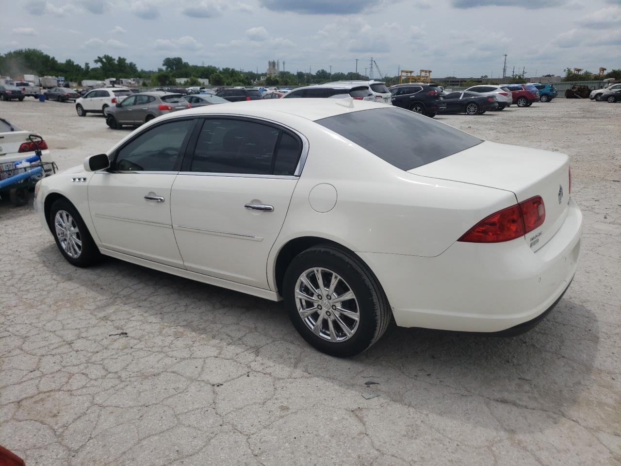 1G4HJ5EM8AU125634 2010 Buick Lucerne Cxl