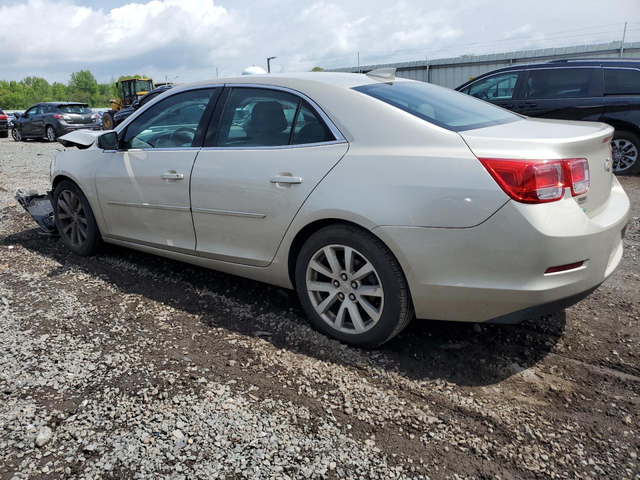 1G11D5SL5FF263578 2015 Chevrolet Malibu 2Lt