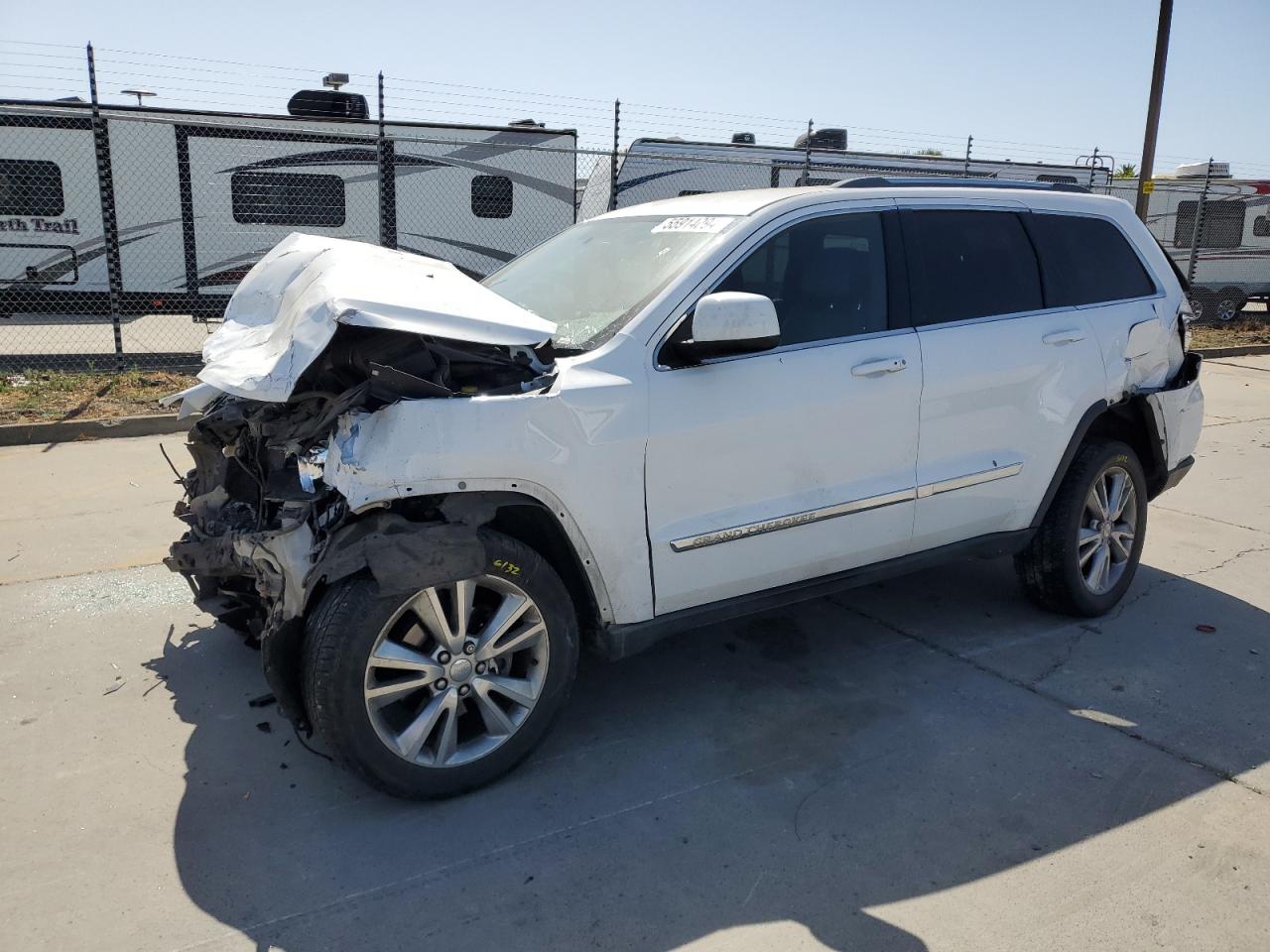 2013 Jeep Grand Cherokee Laredo vin: 1C4RJFAG1DC557359