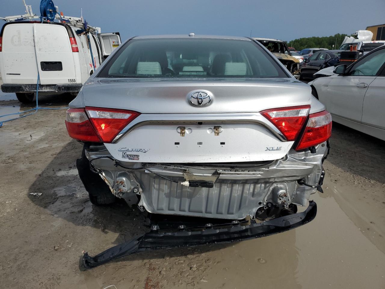 4T1BF1FK8FU974635 2015 Toyota Camry Le