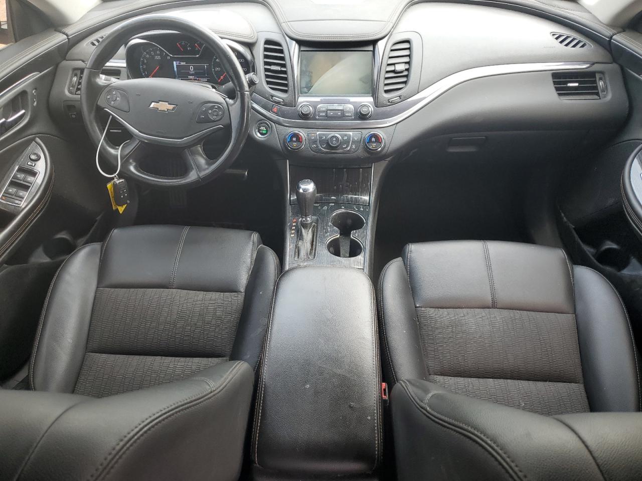 2G1105S30J9122379 2018 Chevrolet Impala Lt