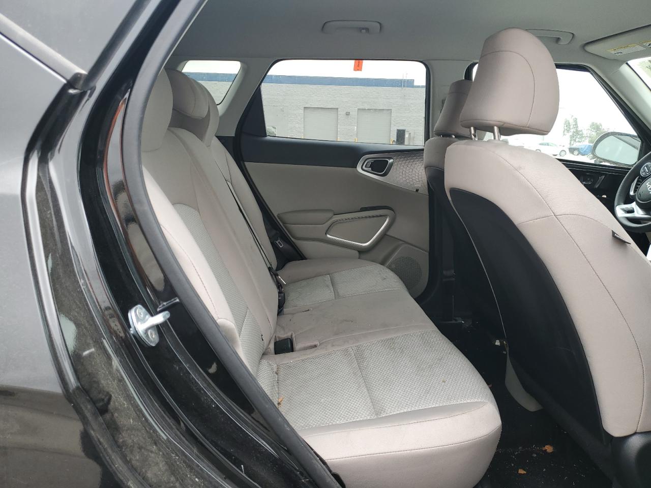 KNDJ23AU9P7847683 2023 Kia Soul Lx