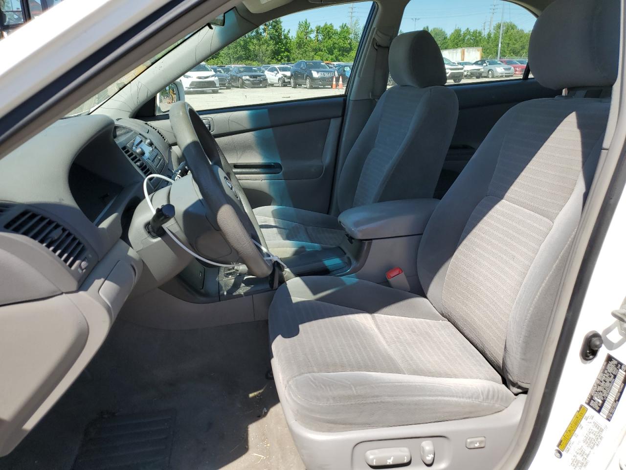 4T1BE32K55U602494 2005 Toyota Camry Le