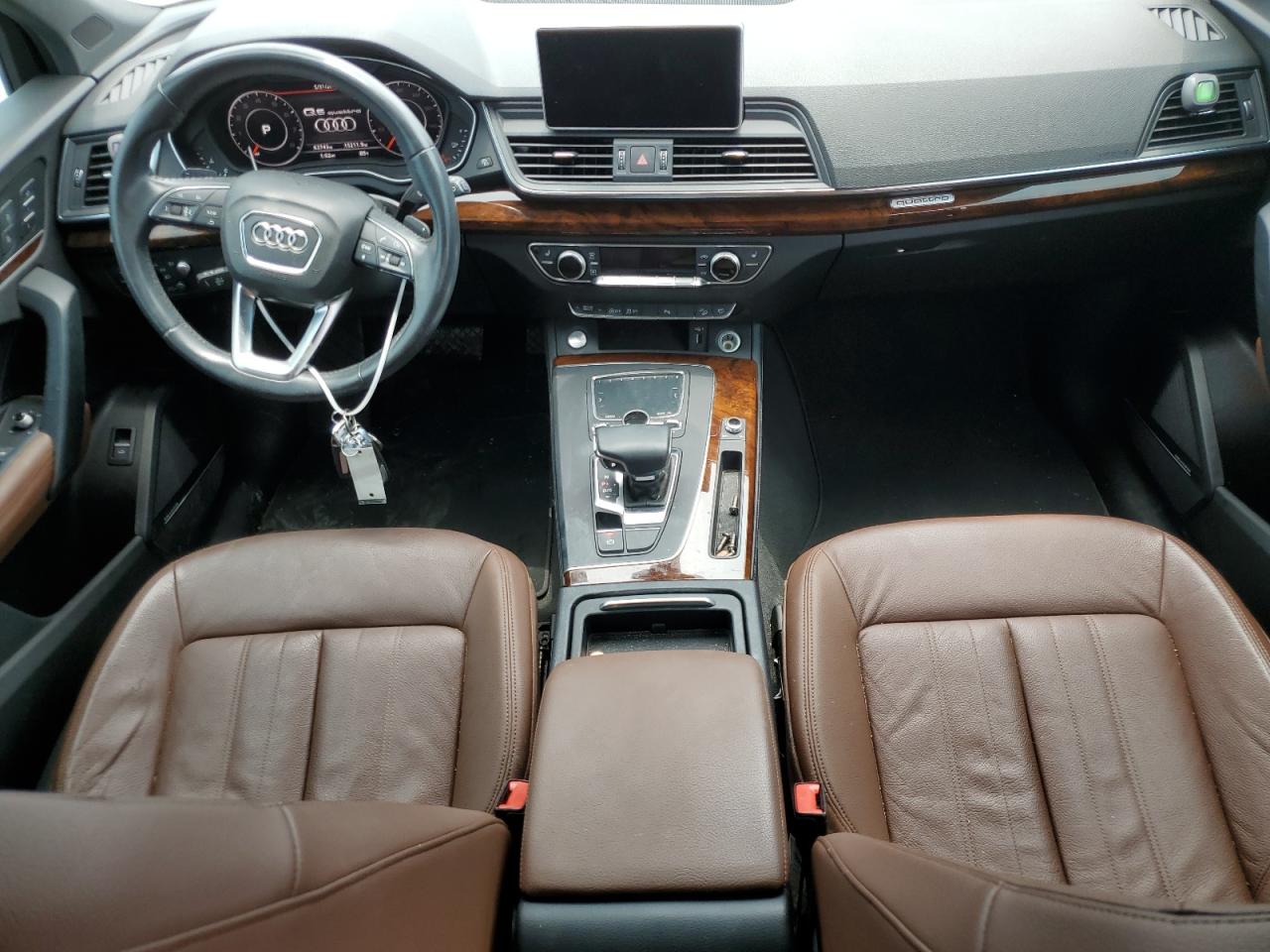 WA1CNAFY9J2084563 2018 Audi Q5 Prestige