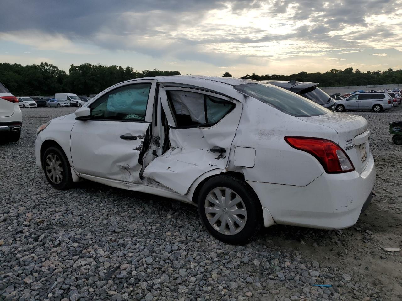 3N1CN7AP8GL855323 2016 Nissan Versa S