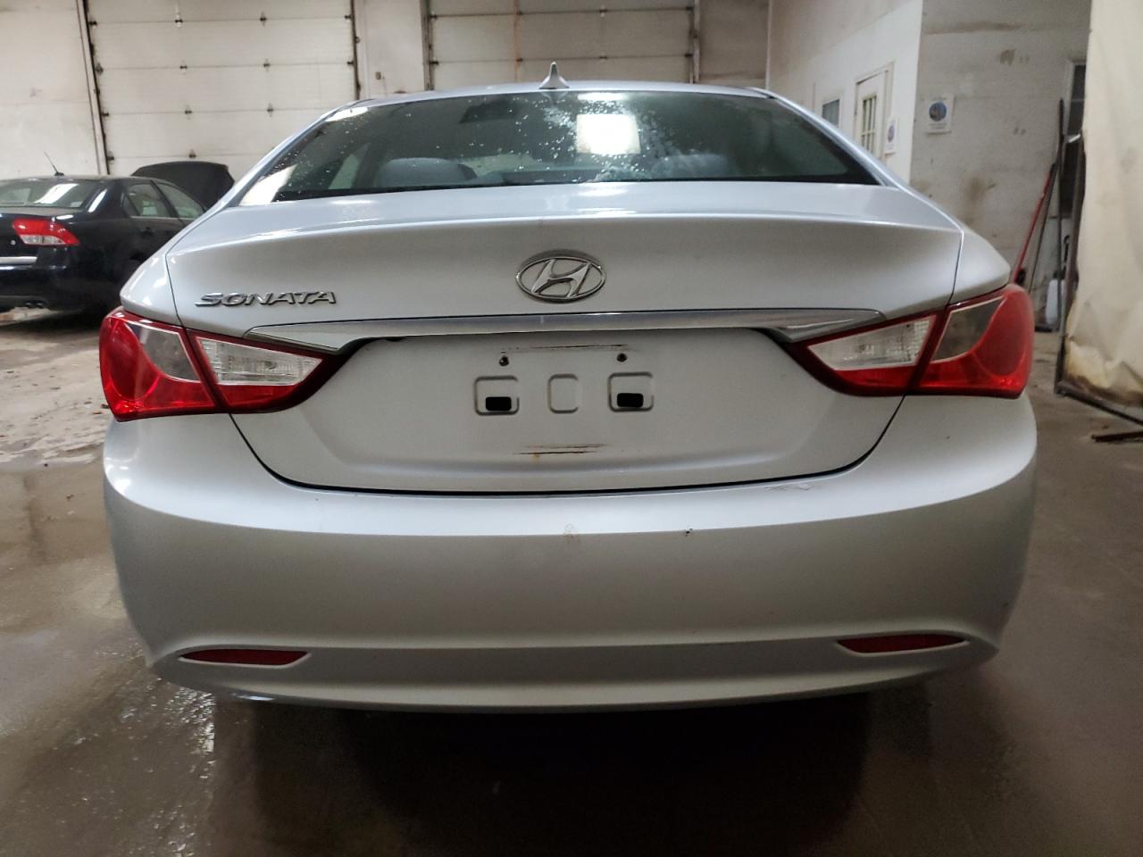 2013 Hyundai Sonata Gls vin: 5NPEB4AC2DH700000