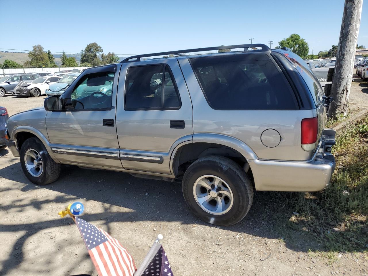 1GNCS13WX1K197933 2001 Chevrolet Blazer