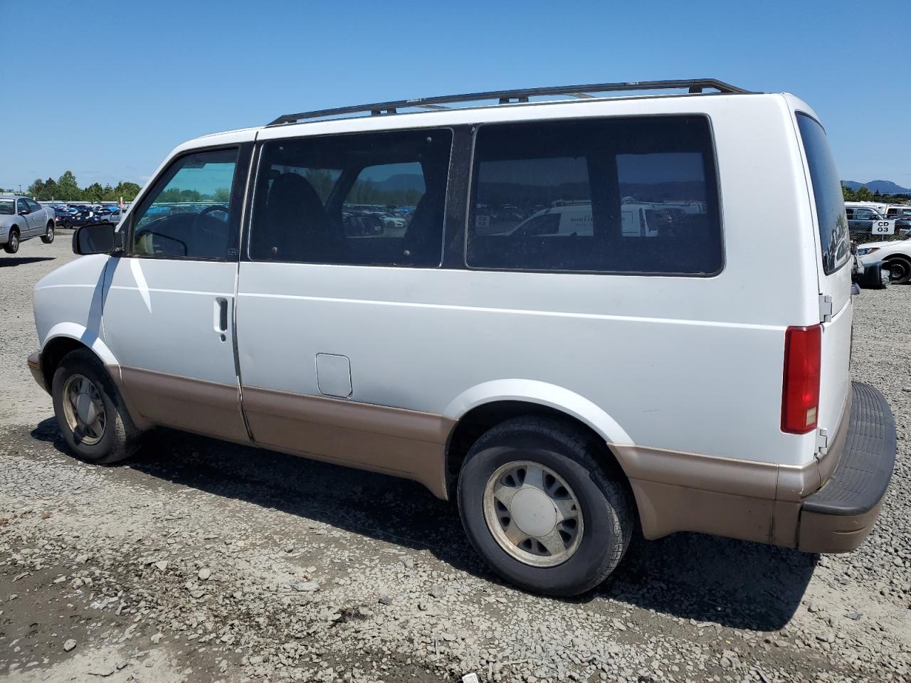 1GNDM19W9WB133542 1998 Chevrolet Astro