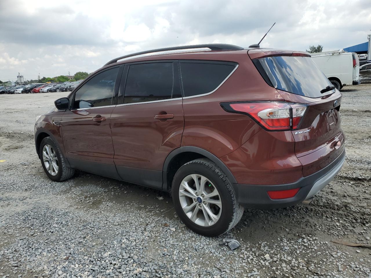 1FMCU9GD7JUC61579 2018 Ford Escape Se