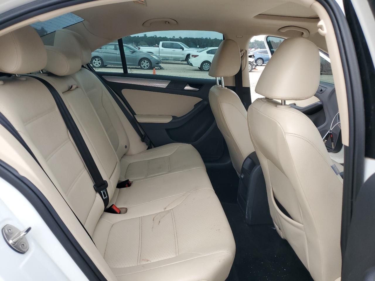 3VWDB7AJ2HM358749 2017 Volkswagen Jetta Se