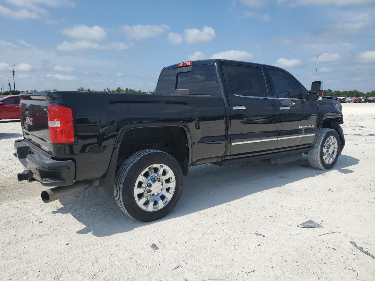 1GT12SEY1KF281931 2019 GMC Sierra K2500 Denali