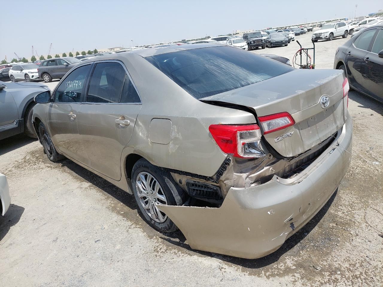 6T1BF9FK6DX432870 Auction: COPART UAE Lot: 53921774 Location: DUBAI INDUSTRIAL CITY - DUBAI 6T1BF9FK6DX432870 TOYOTA CAMRY 2013 BEIGE Photo 3