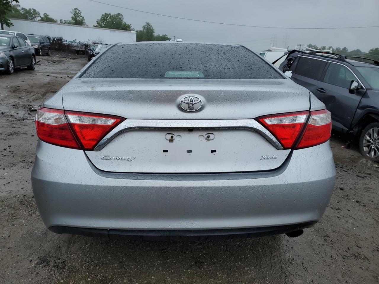 4T1BF1FK5HU757305 2017 Toyota Camry Le