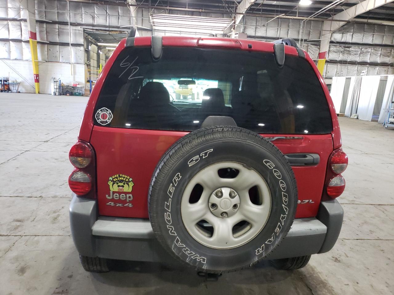 1J4GL48KX5W589561 2005 Jeep Liberty Sport 1J4GL48KX5W589561 2005 Jeep Liberty Sport