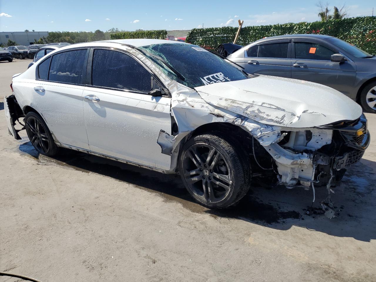 1HGCR2F50HA028163 2017 Honda Accord Sport