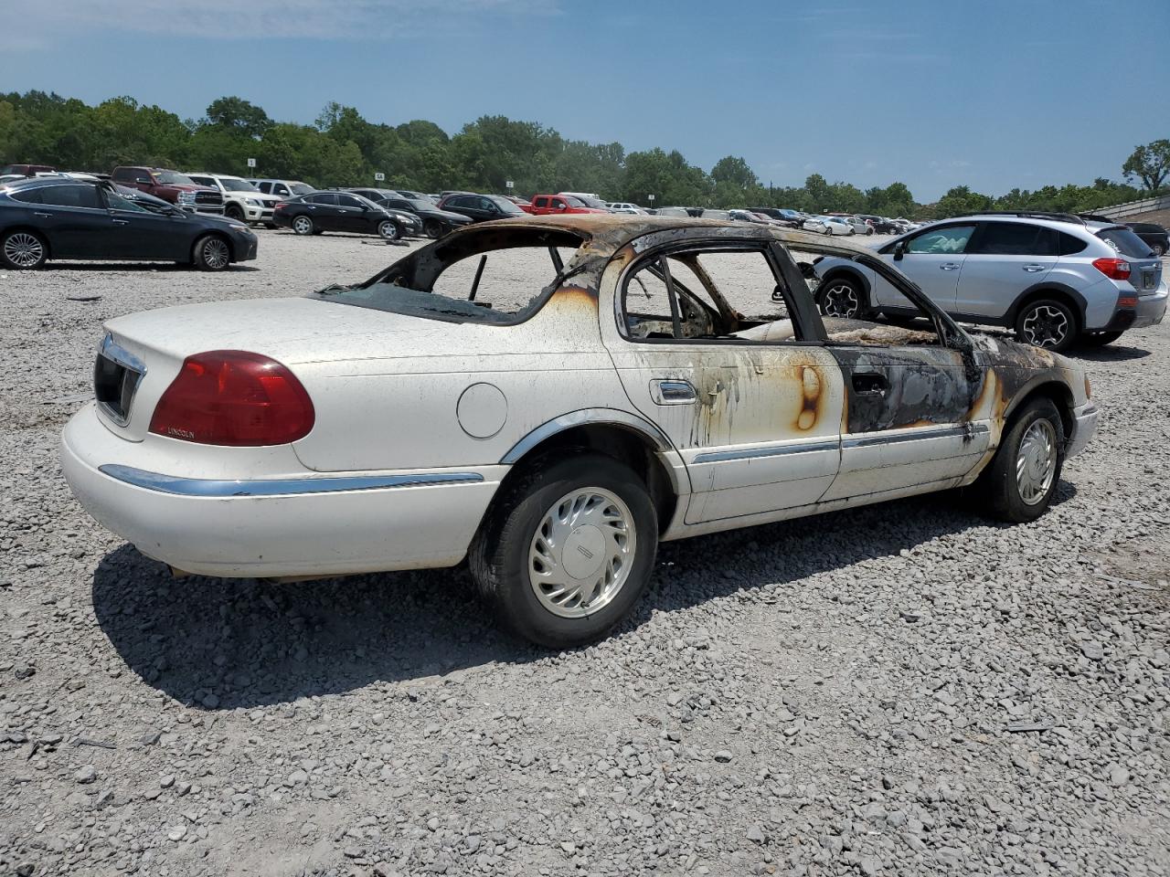 1LNFM97V0WY636217 1998 Lincoln Continental