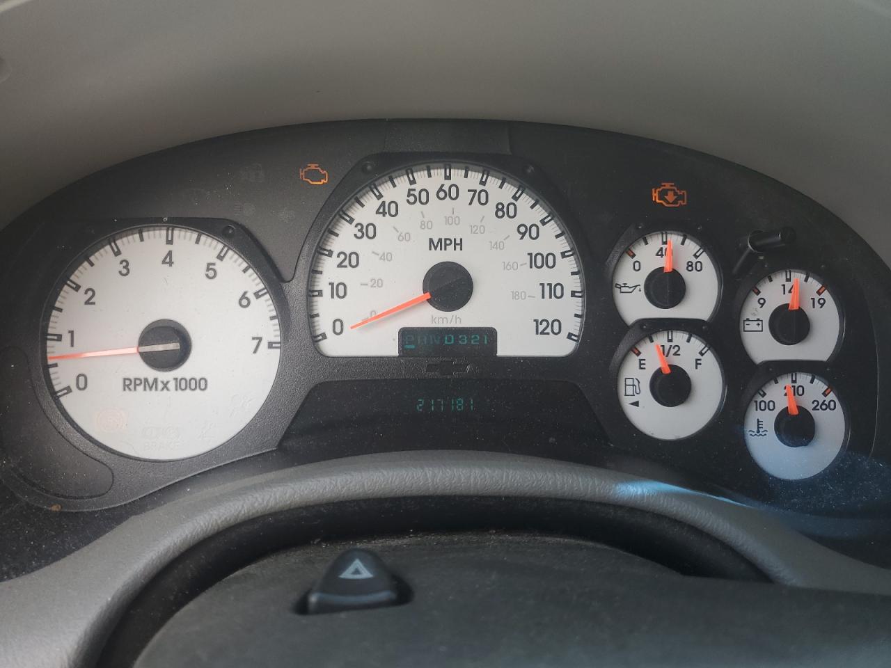 1GNDT13S252106996 2005 Chevrolet Trailblazer Ls