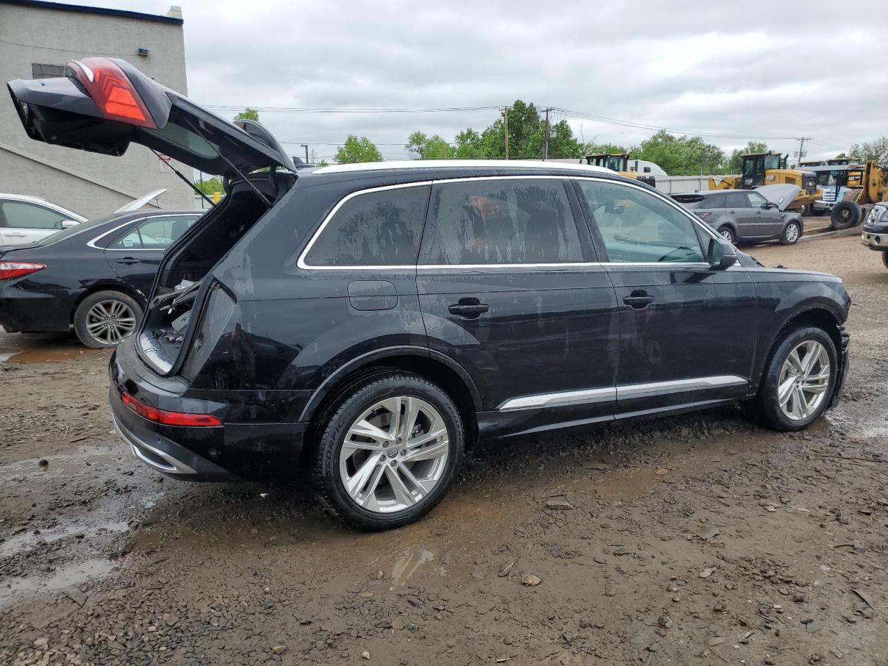 WA1LXAF75MD011264 2021 Audi Q7 Premium Plus