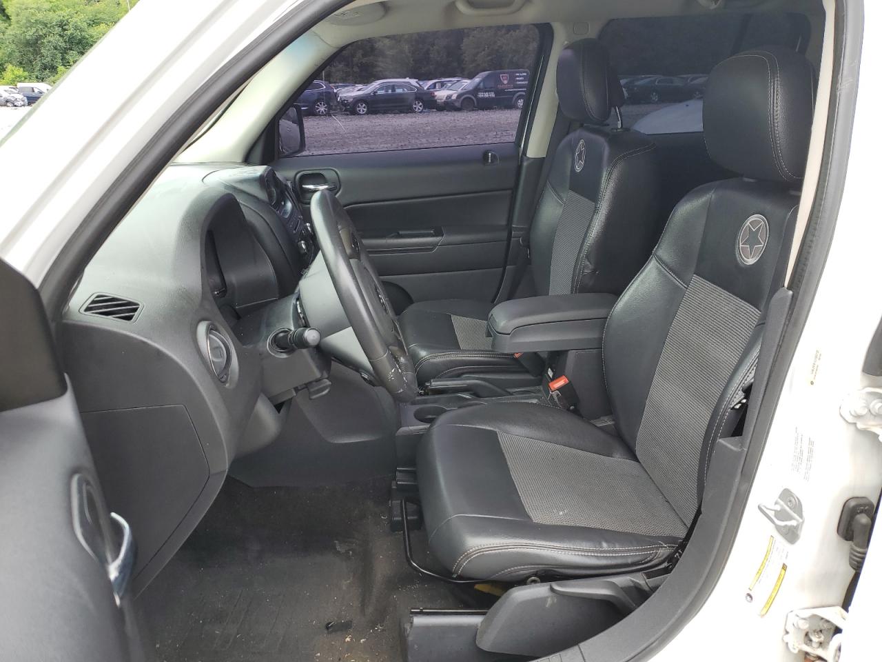 1C4NJRFB1ED588720 2014 Jeep Patriot Latitude 1C4NJRFB1ED588720 2014 Jeep Patriot Latitude