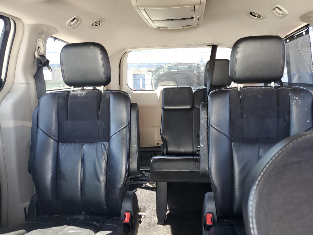 2C4RC1GG3CR266324 2012 Chrysler Town & Country Limited