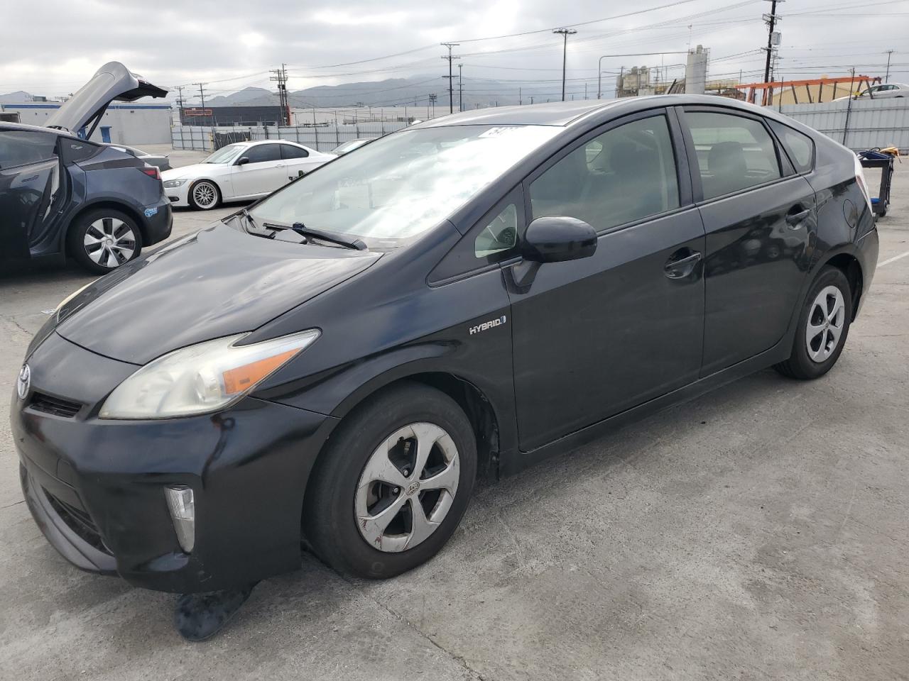 JTDKN3DU2E0360905 2014 Toyota Prius