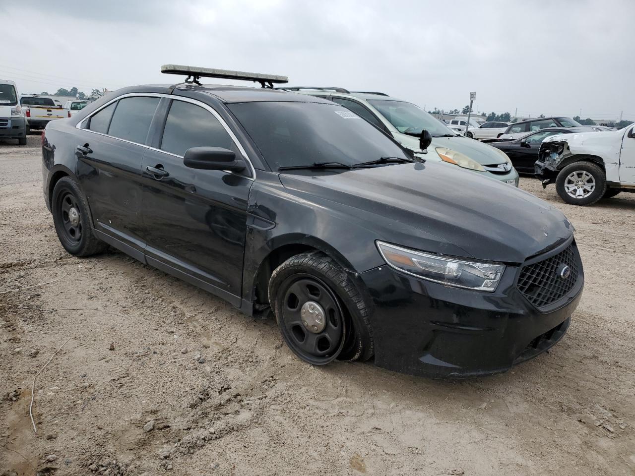 2016 Ford Taurus Police Interceptor vin: 1FAHP2MK4GG141926