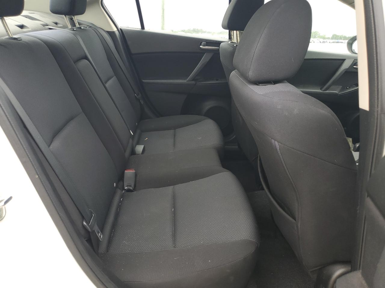 JM1BL1VG5B1450364 2011 Mazda 3 I