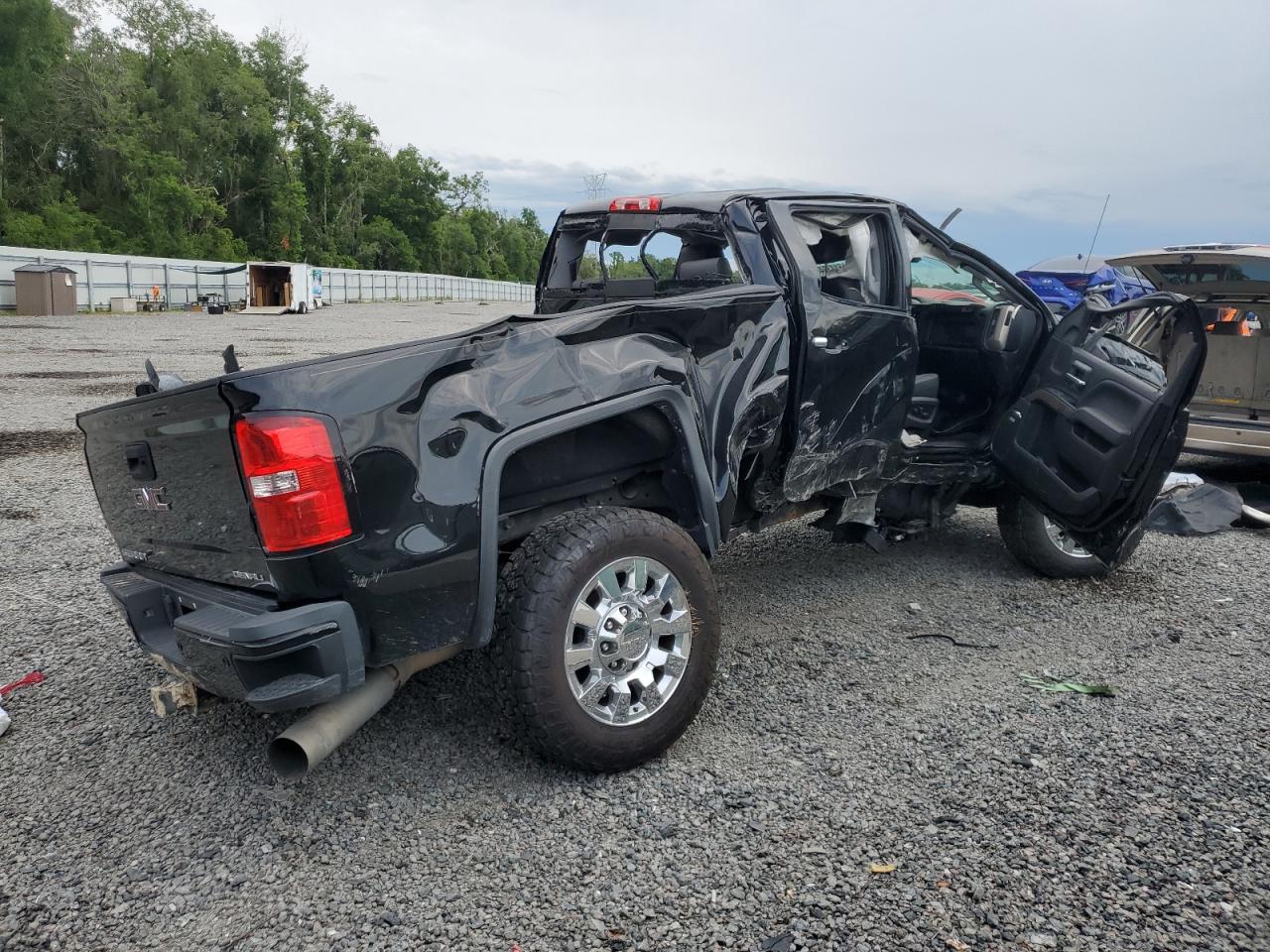 1GT12SEY1KF137845 2019 GMC Sierra K2500 Denali