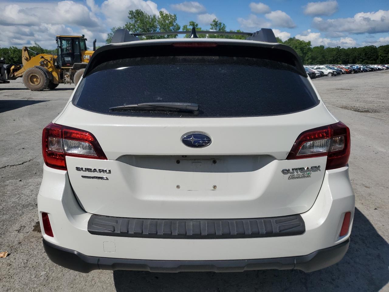 2016 Subaru Outback 2.5I Limited vin: 4S4BSALC2G3227015