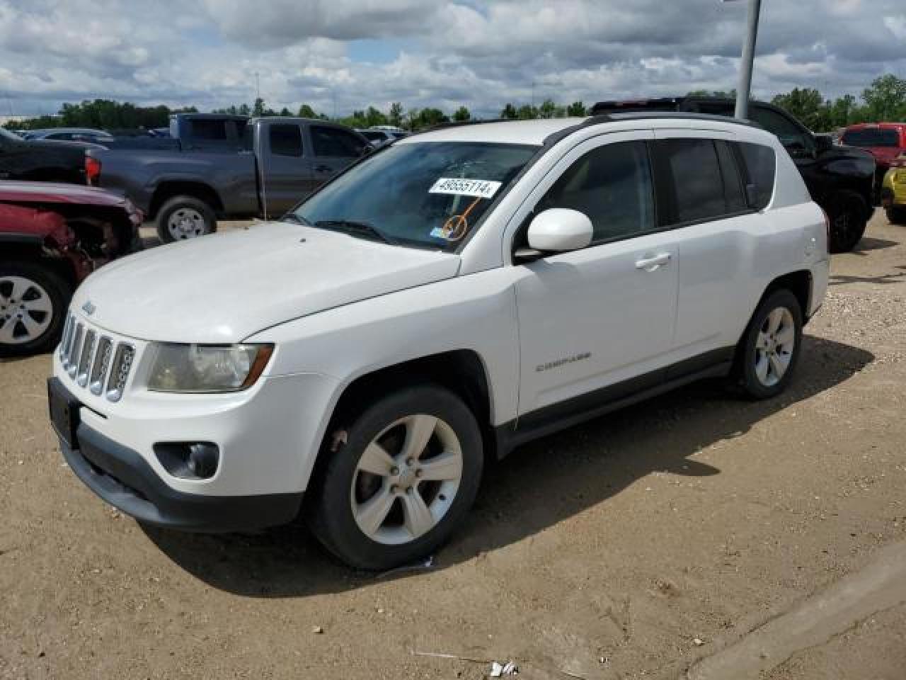 2014 Jeep Compass Latitude vin: 1C4NJDEB5ED699176