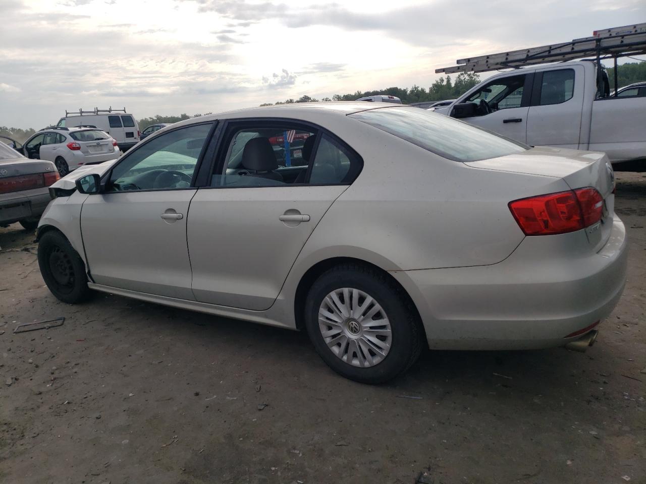 3VW2K7AJ5BM384891 2011 Volkswagen Jetta Base