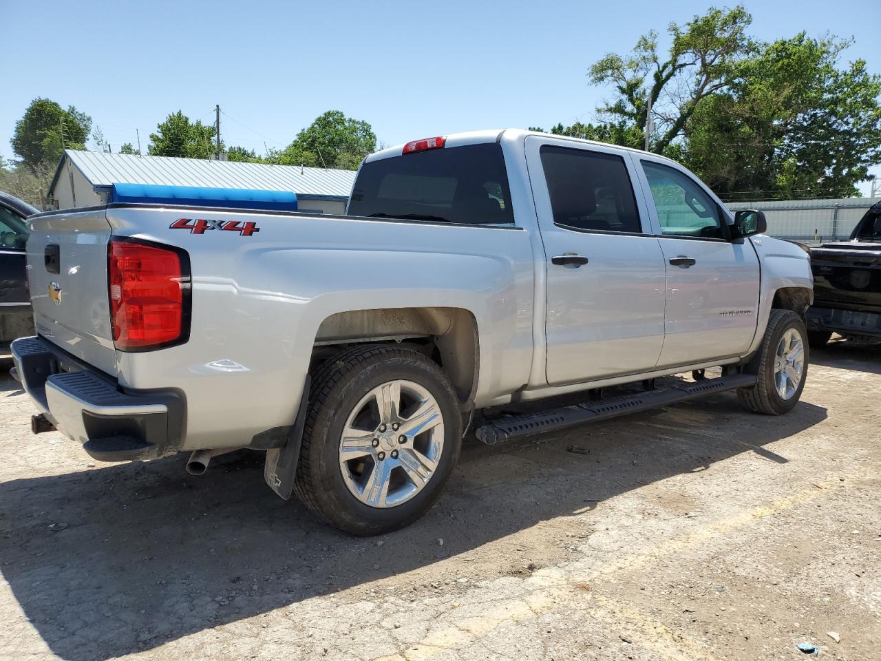 3GCUKPEC5JG198966 2018 Chevrolet Silverado K1500 Custom