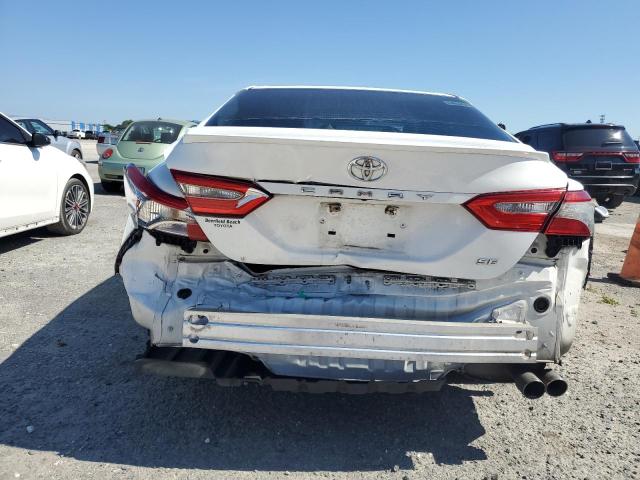 2018 Toyota Camry L VIN: 4T1B11HK0JU059220 Lot: 54949244