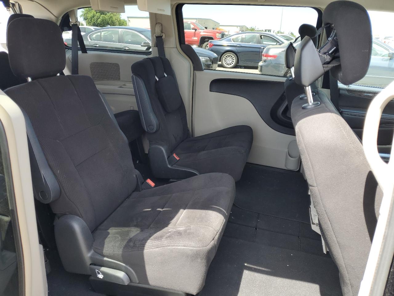 2D4RN5DG0BR635096 2011 Dodge Grand Caravan Crew