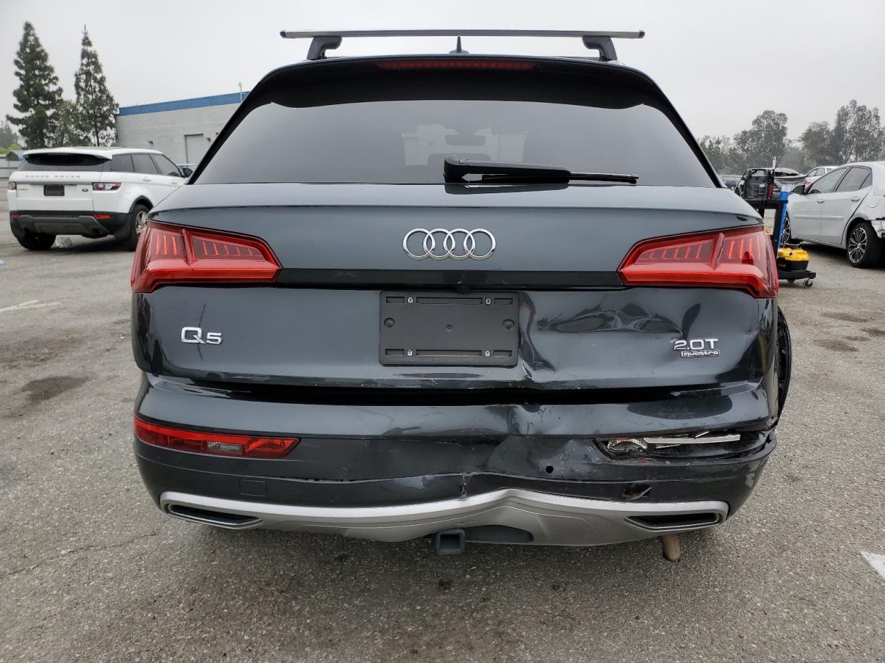 WA1BNAFY1J2093026 2018 Audi Q5 Premium Plus