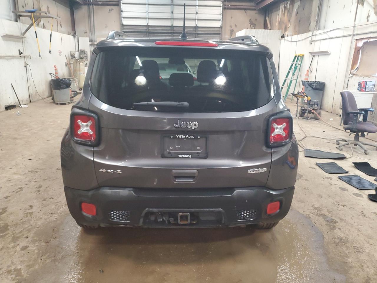 ZACCJBBB1JPH40821 2018 Jeep Renegade Latitude