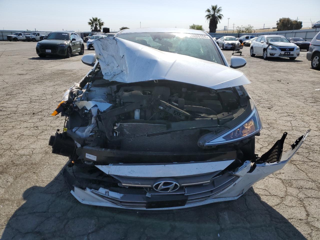 2020 Hyundai Elantra Se vin: 5NPD74LF8LH619912