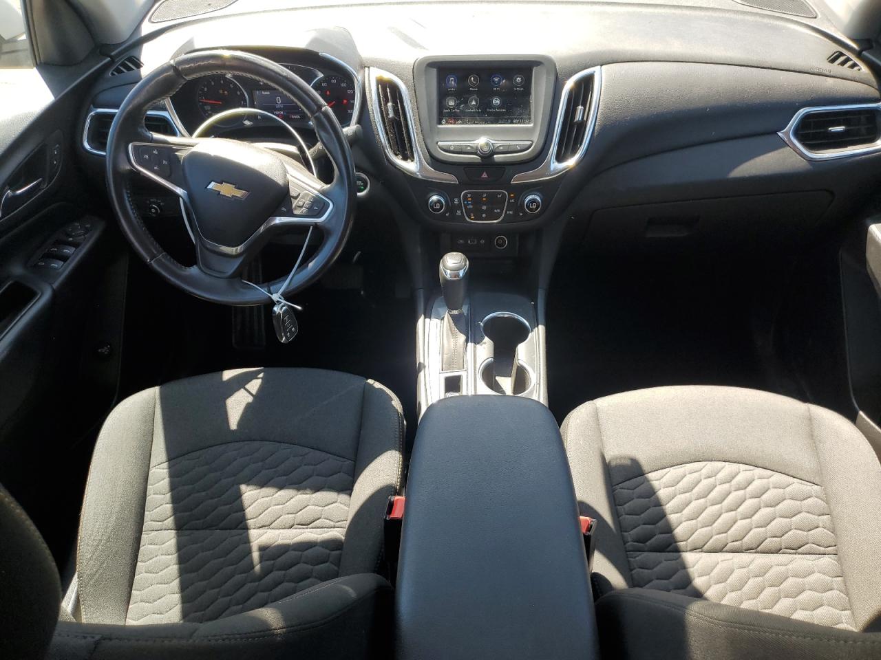 3GNAXKEV9KS640209 2019 Chevrolet Equinox Lt