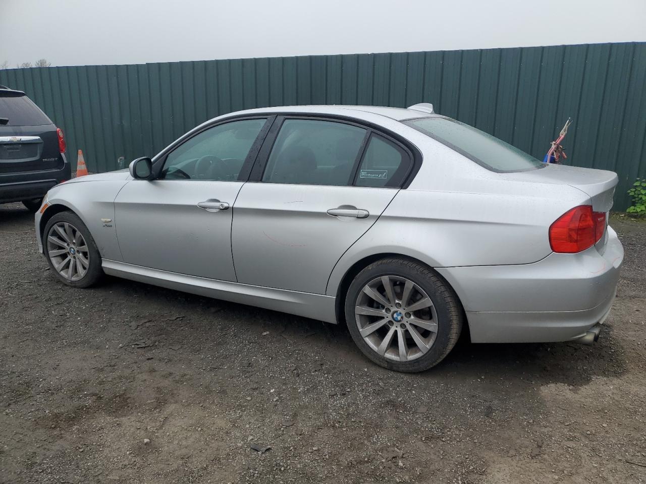 WBAPK5C55BA993700 2011 BMW 328 Xi Sulev