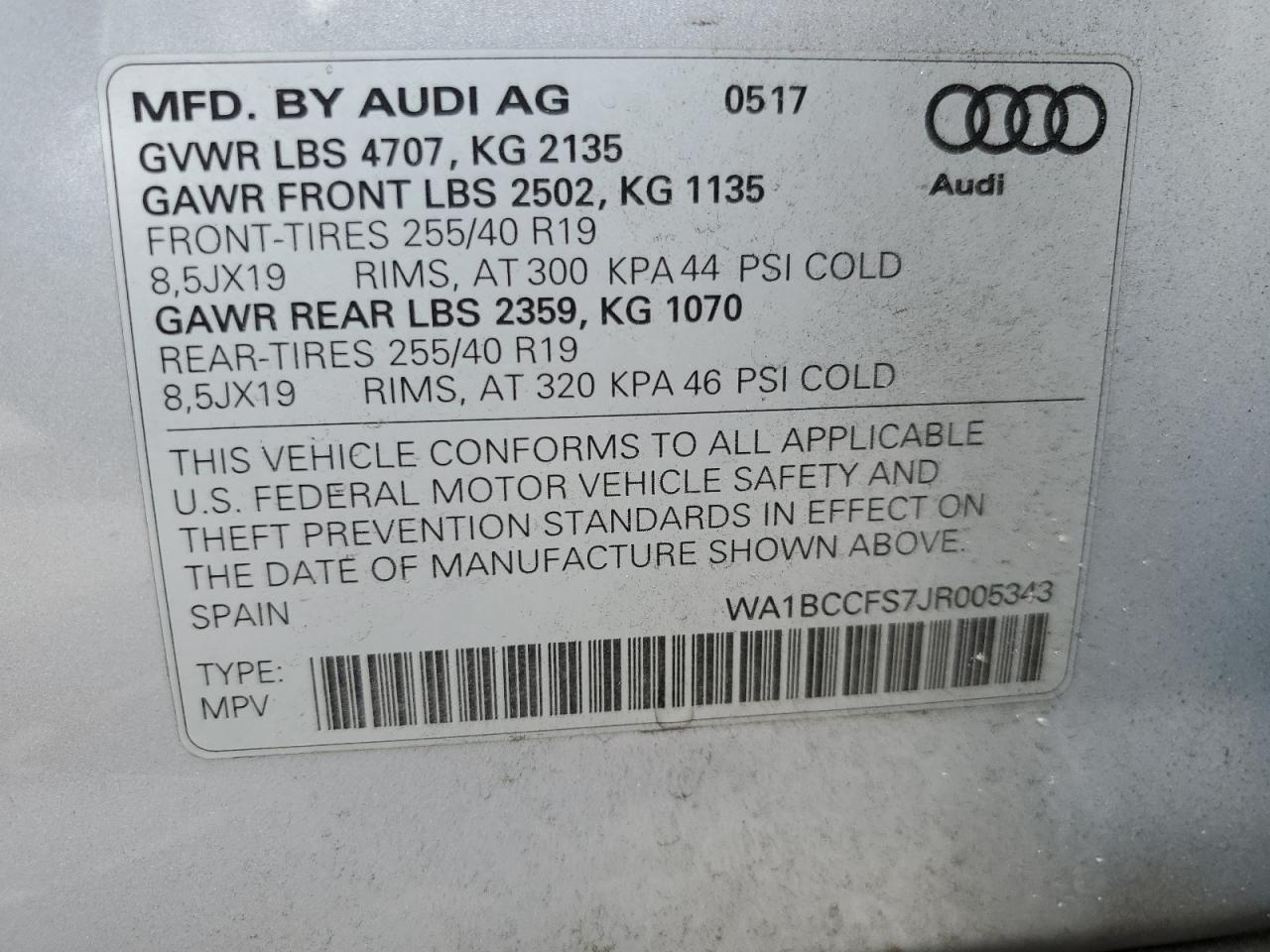 WA1BCCFS7JR005343 2018 Audi Q3 Premium