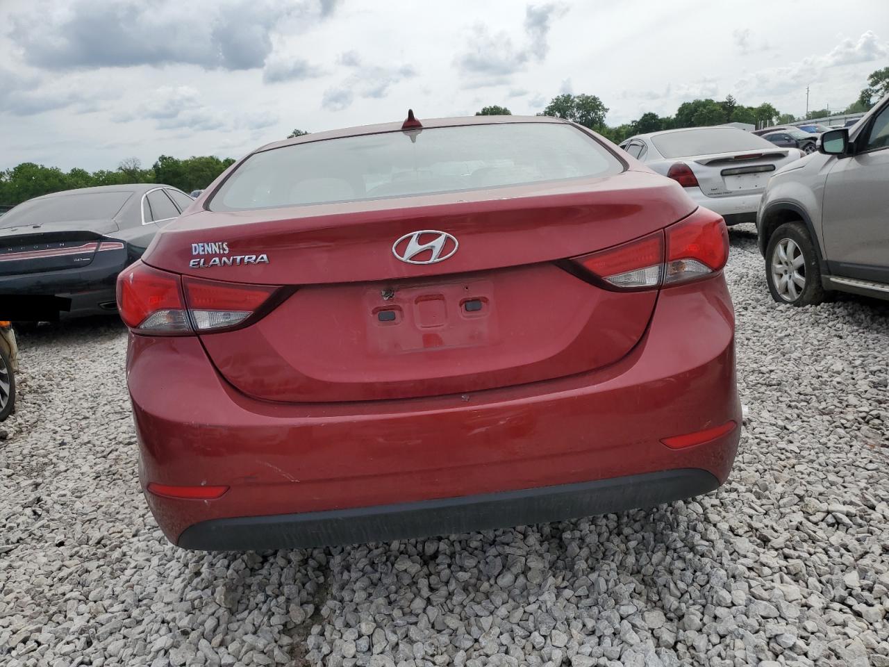 2016 Hyundai Elantra Se vin: 5NPDH4AE9GH796546