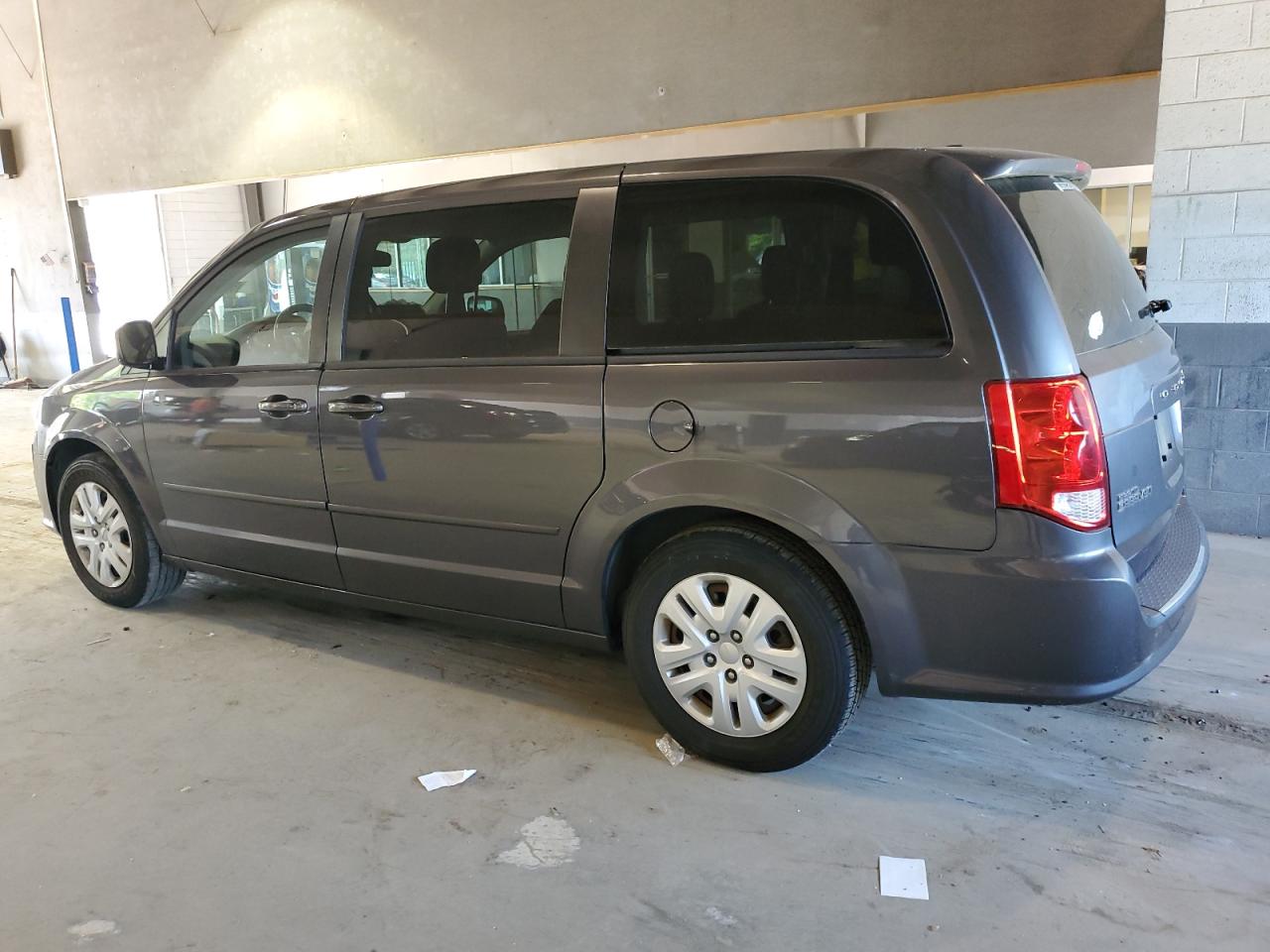 2C4RDGBG0HR548824 2017 Dodge Grand Caravan Se