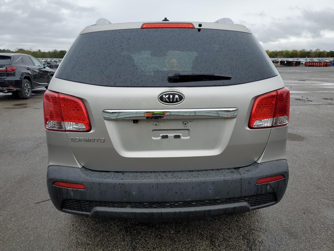 2013 Kia Sorento Lx vin: 5XYKT3A69DG385336