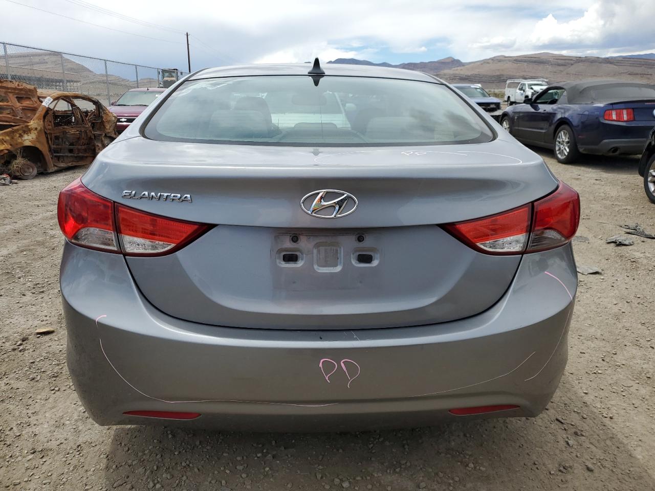 KMHDH4AE5DU736051 2013 Hyundai Elantra Gls